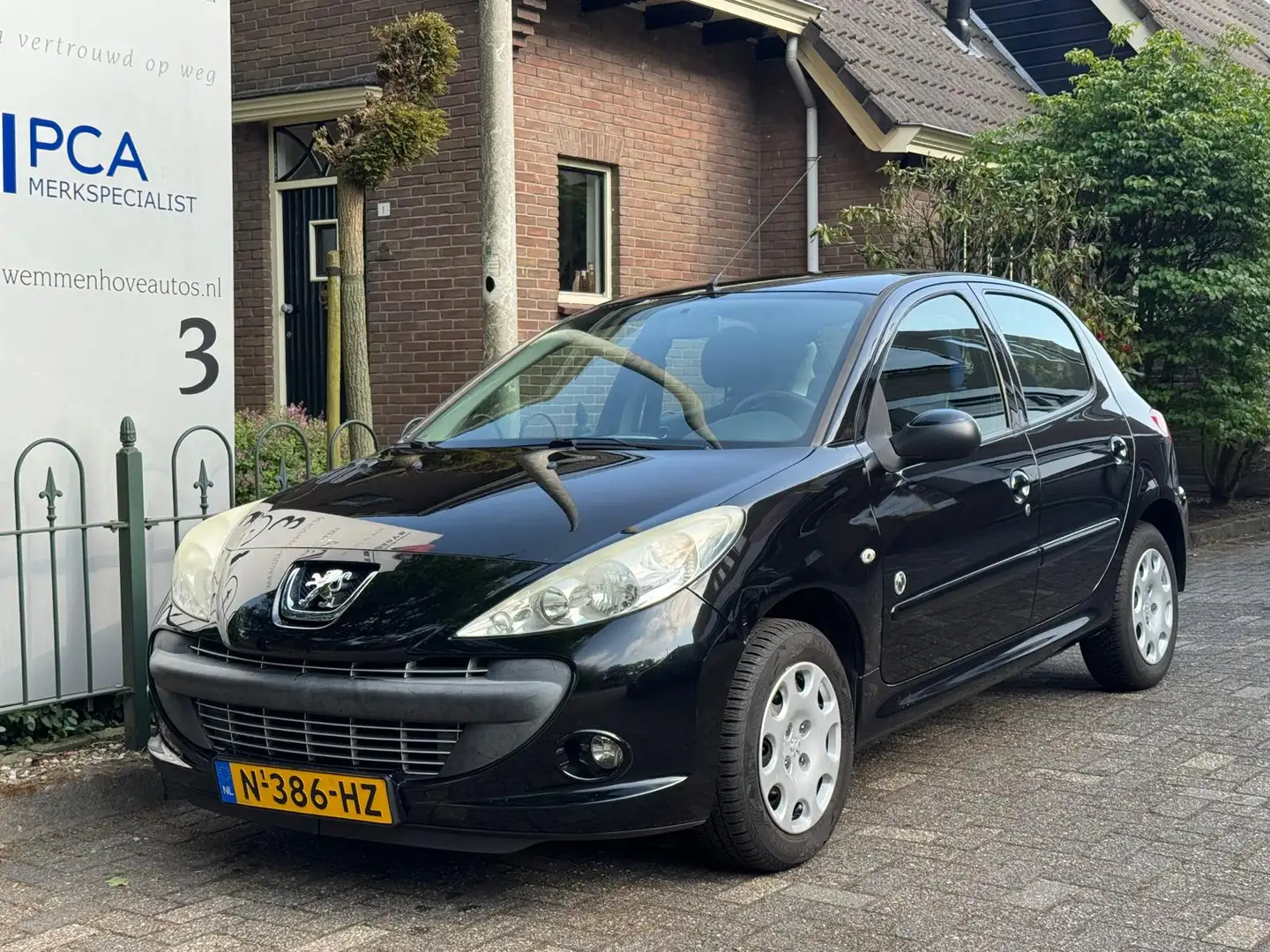Peugeot 206 + 1.4 Urban Move Airco/5-Deurs/El.ramen Schwarz - 2