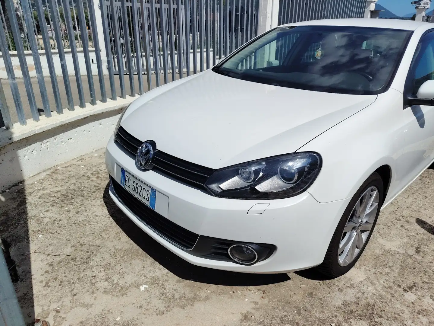 Volkswagen Golf 5p 2.0 tdi Highline 140cv - 1