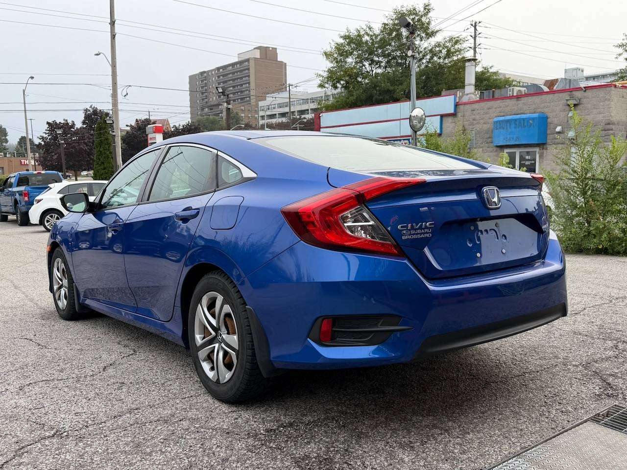 2017 Honda Civic LX — снимка 1