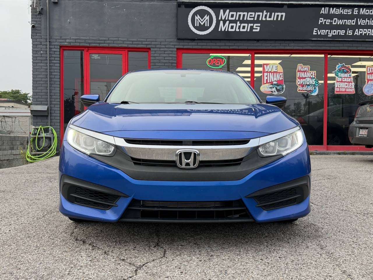 2017 Honda Civic LX — снимка 1