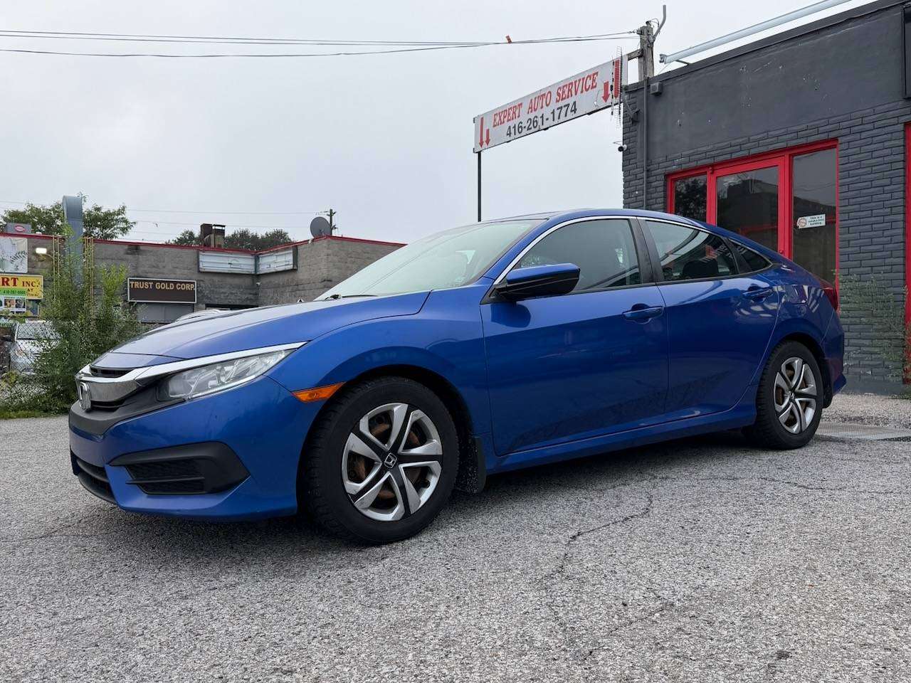 2017 Honda Civic LX — снимка 1