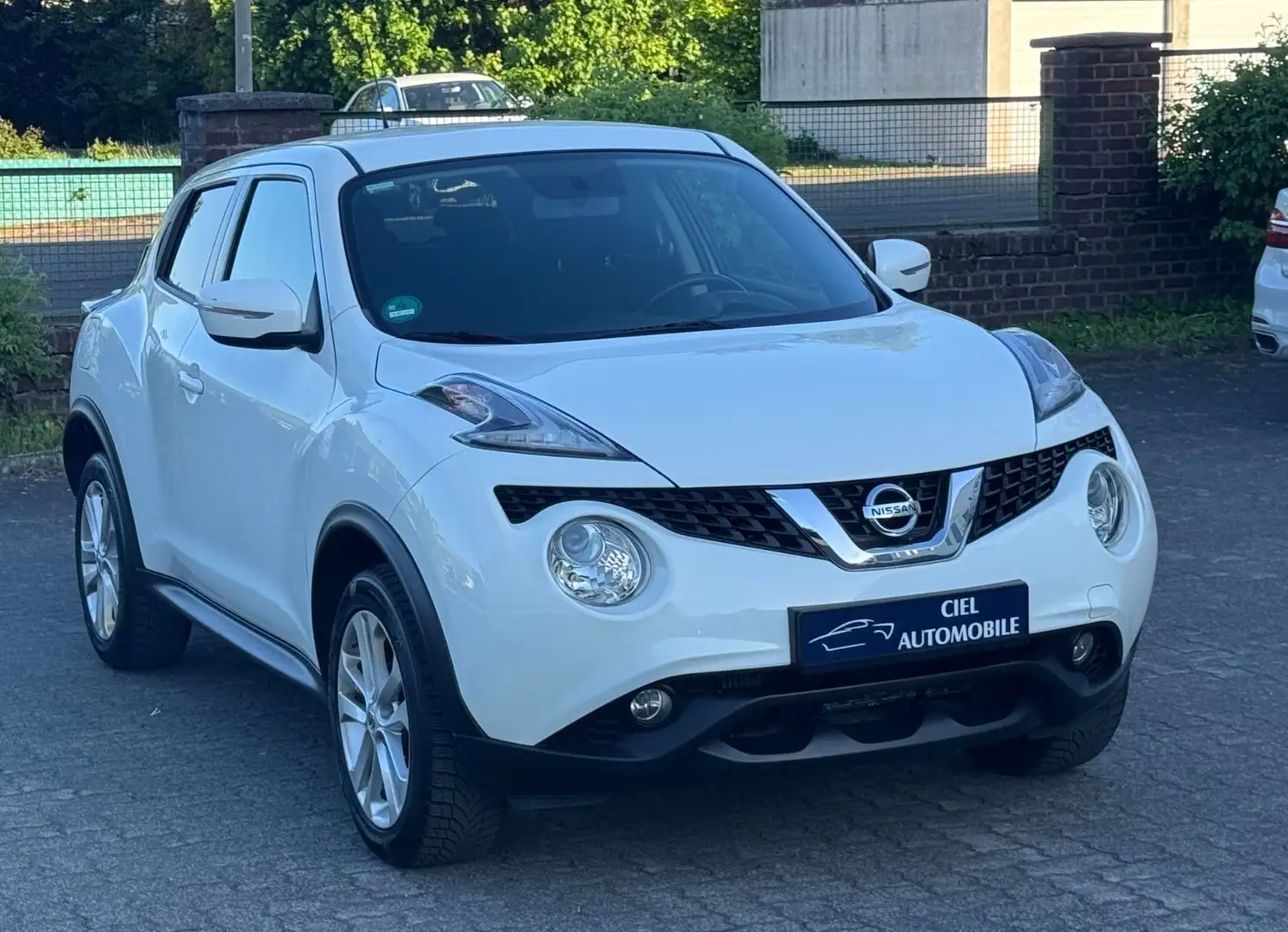 Nissan Juke Acenta 1.2 DIG-T /Klimaautomatik/Tempomat Weiß - 1