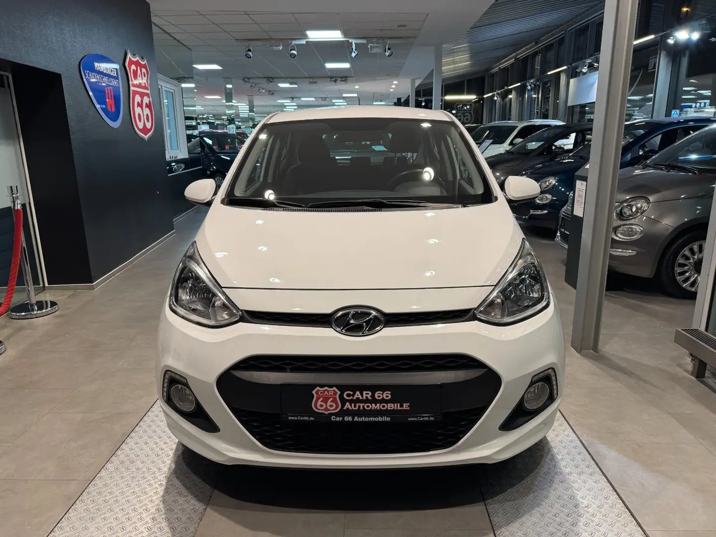 Hyundai i10 Trend / AUTOMATIK Weiß - 2