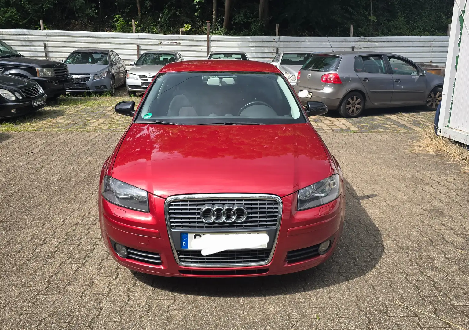 Audi A3 1.6 Ambition,Tüv 02-2027,Klima,Navi. Červená - 2