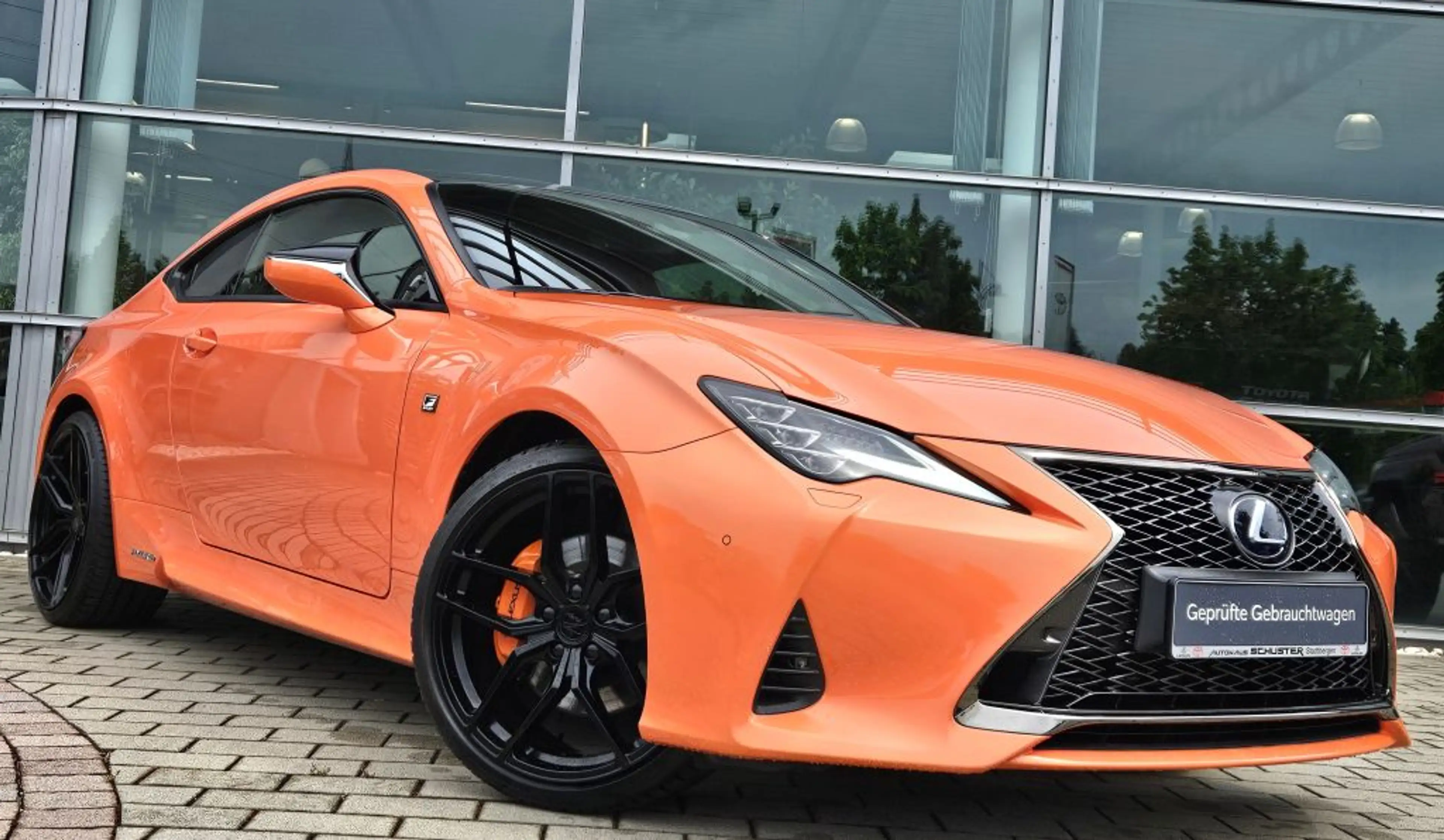 Lexus RC 300h F SPORT*Glas-Schiebe-Hebedach*Navigation* — photo 2