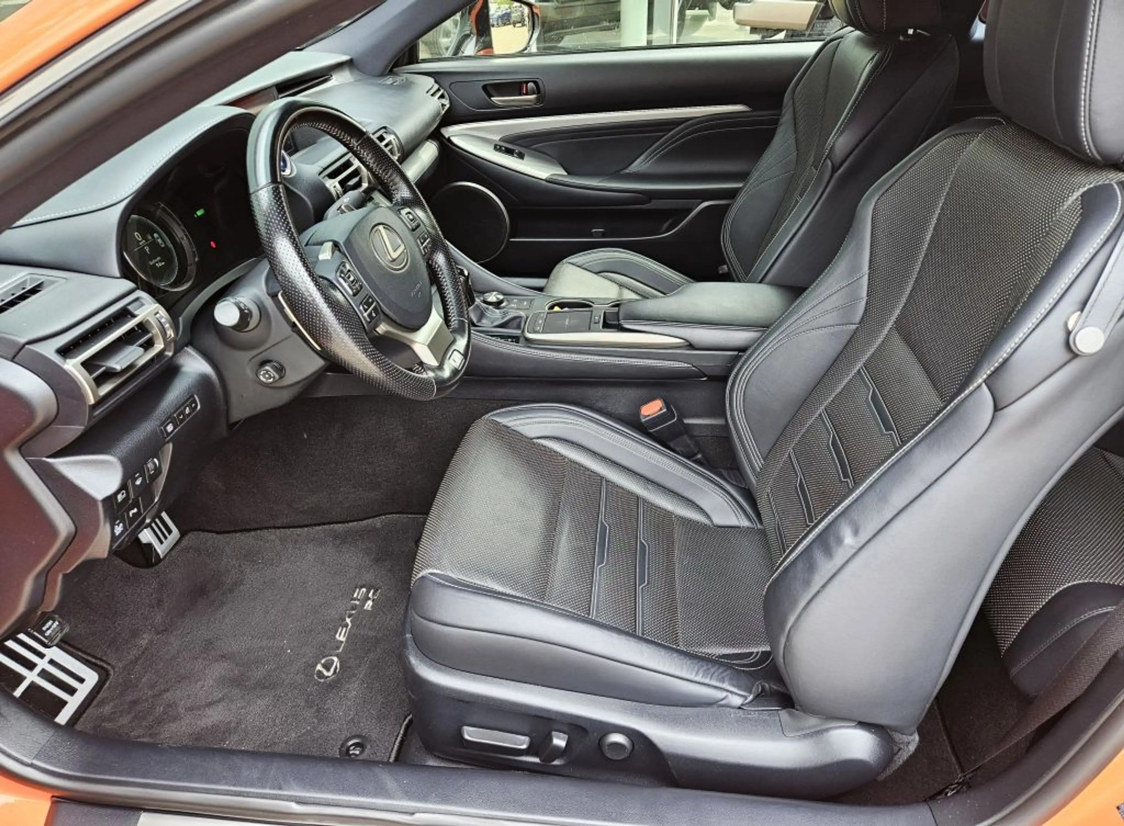Lexus RC 300h F SPORT*Glas-Schiebe-Hebedach*Navigation* — photo 9