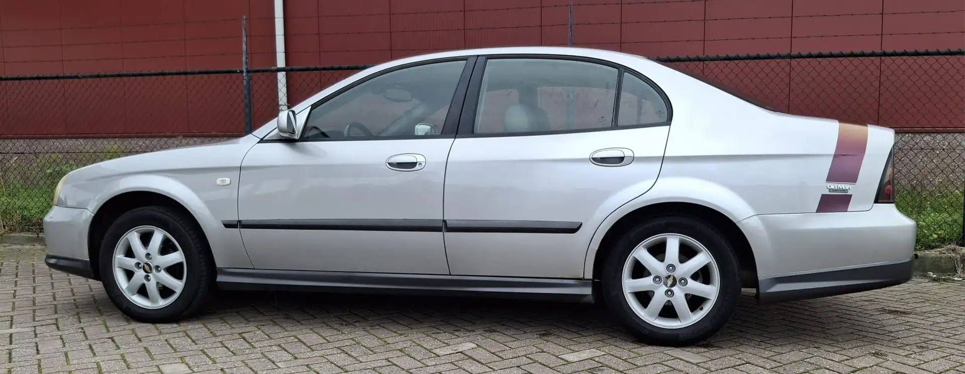 Chevrolet Evanda 2.0 Class Šedá - 2