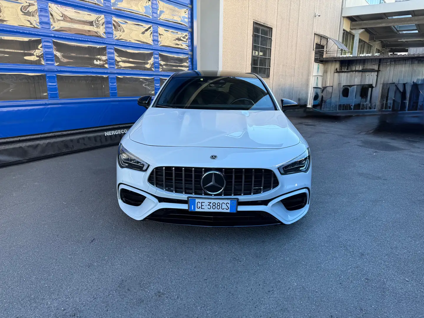 Mercedes-Benz CLA 35 AMG Shooting Brake Race Edition 4matic Blanc - 2