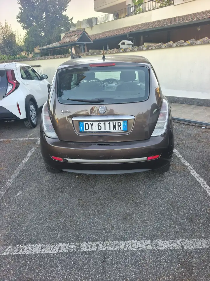 Lancia Y 1.4 12v LS, foto 2