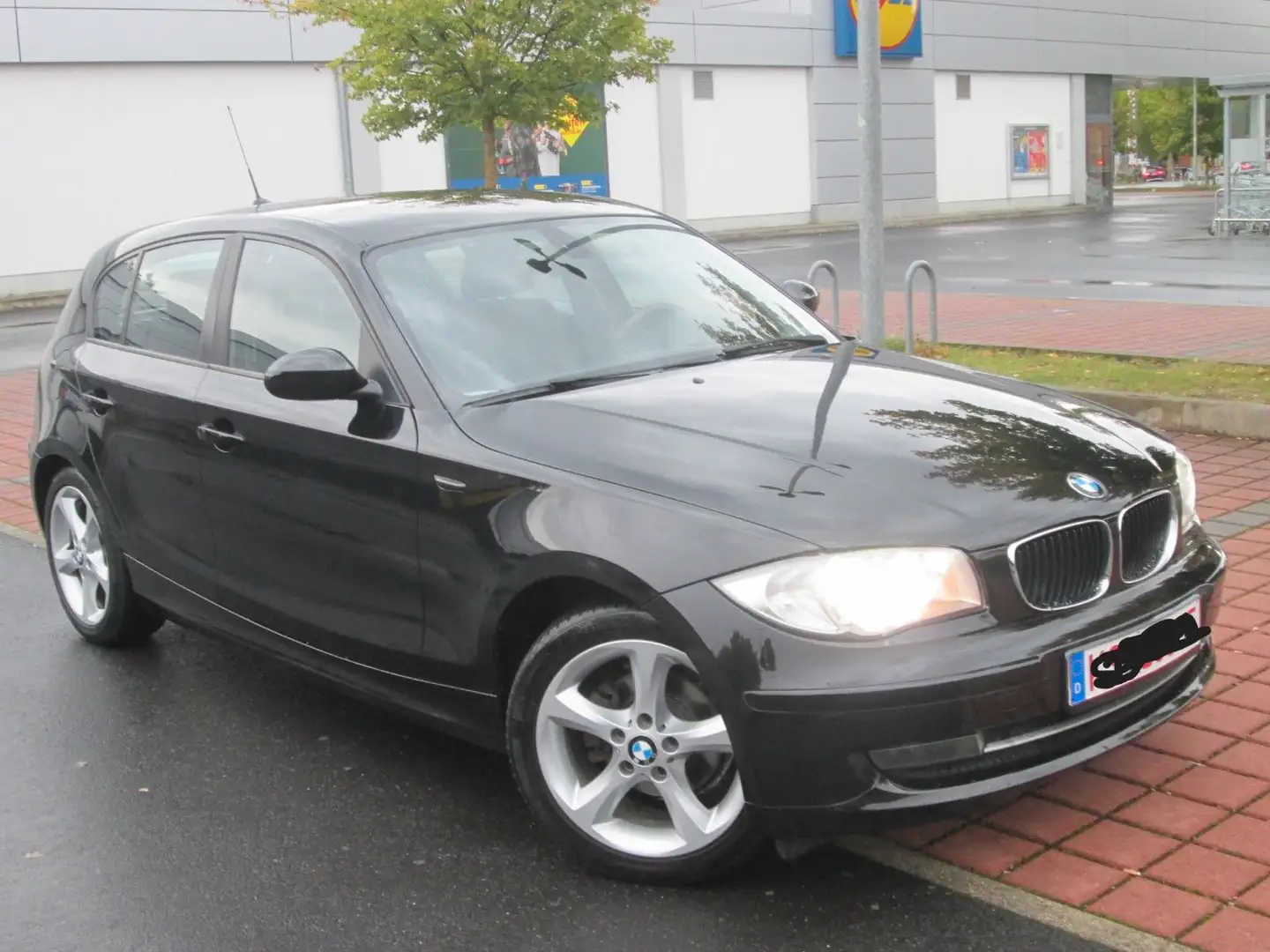 BMW 116 Baureihe 1 Lim. 116i  Top Zustand Scheckheft Schwarz - 1
