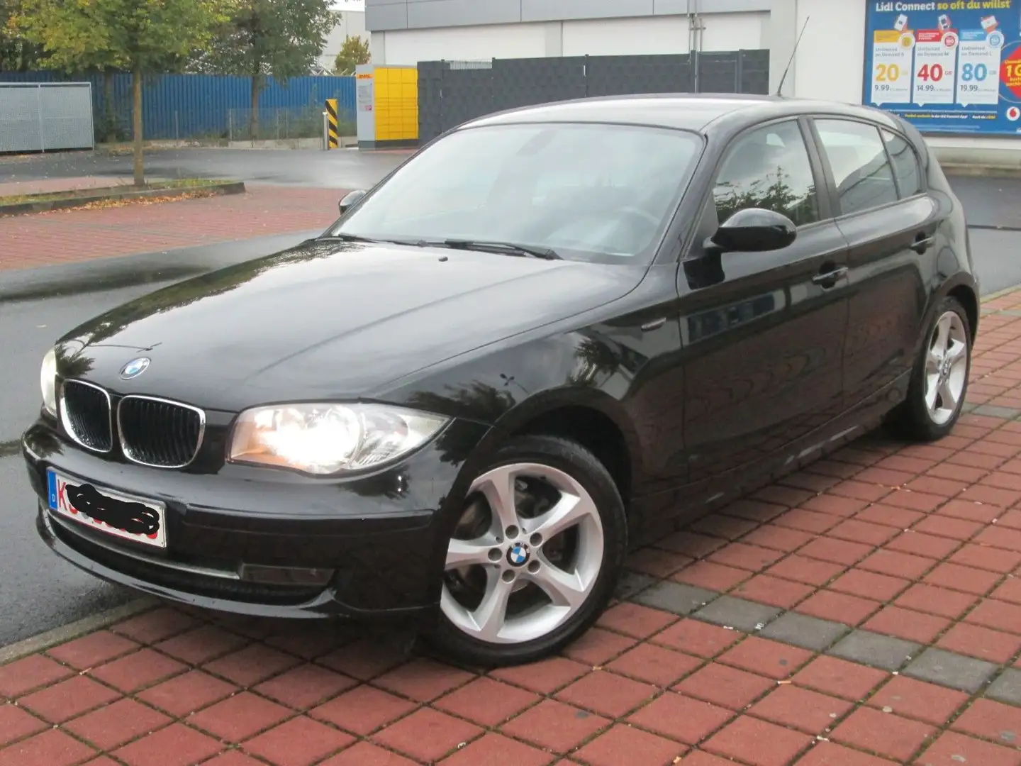 BMW 116 Baureihe 1 Lim. 116i  Top Zustand Scheckheft Schwarz - 2