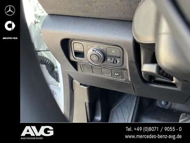 Mercedes-Benz Unknown Model view 13