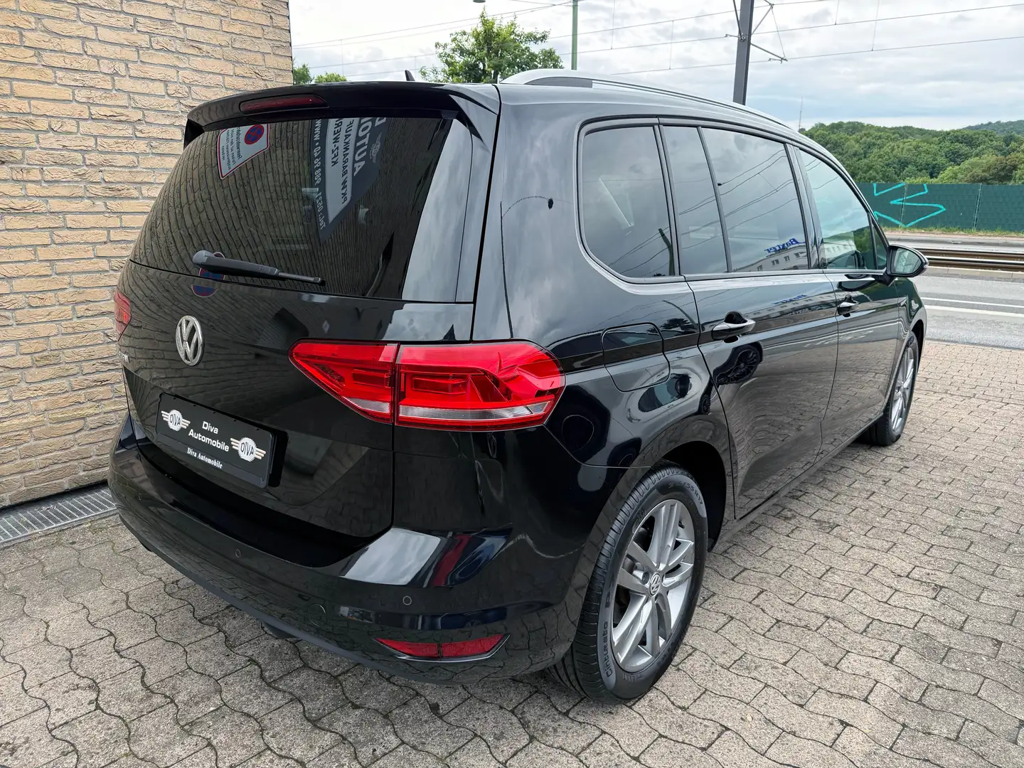 Volkswagen Touran 2.0 TDI Join 1.Hand, Automatik, 7Sitzer Schwarz - 2
