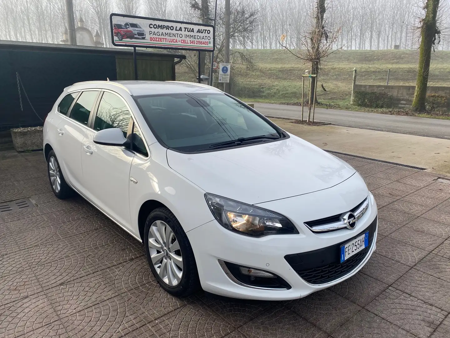 Opel Astra Sports Tourer 1.4 t Cosmo Gpl Tech, NAVI, GARANZIA Biały - 1