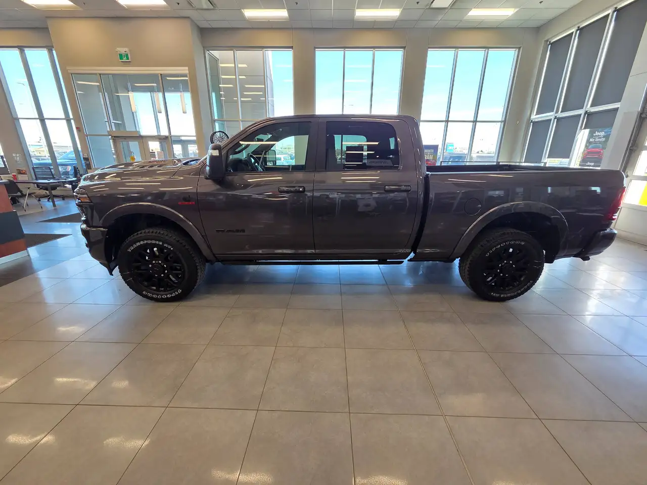 RAM 3500 снимка RAM 3500