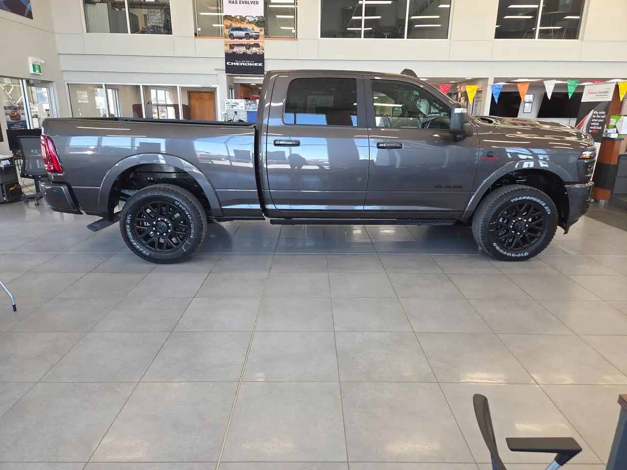 RAM 3500 снимка RAM 3500