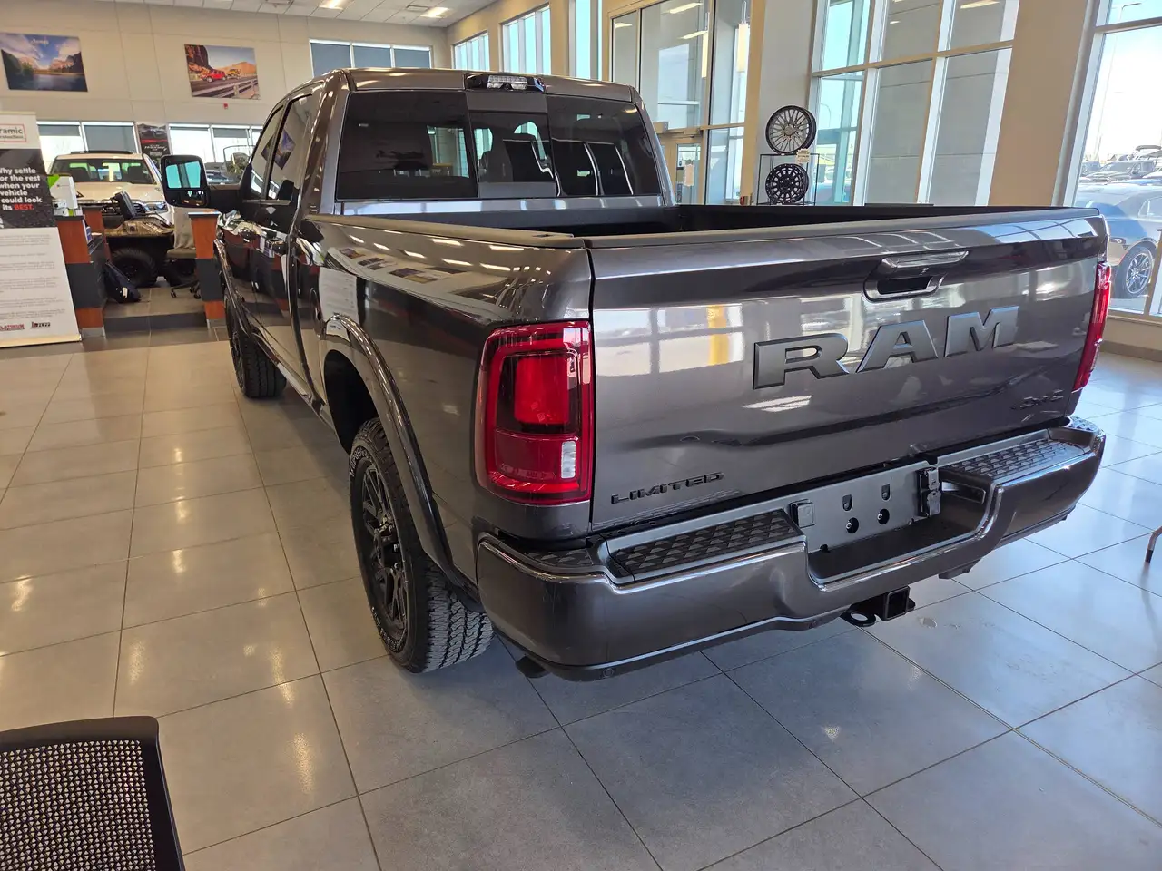 RAM 3500 снимка RAM 3500