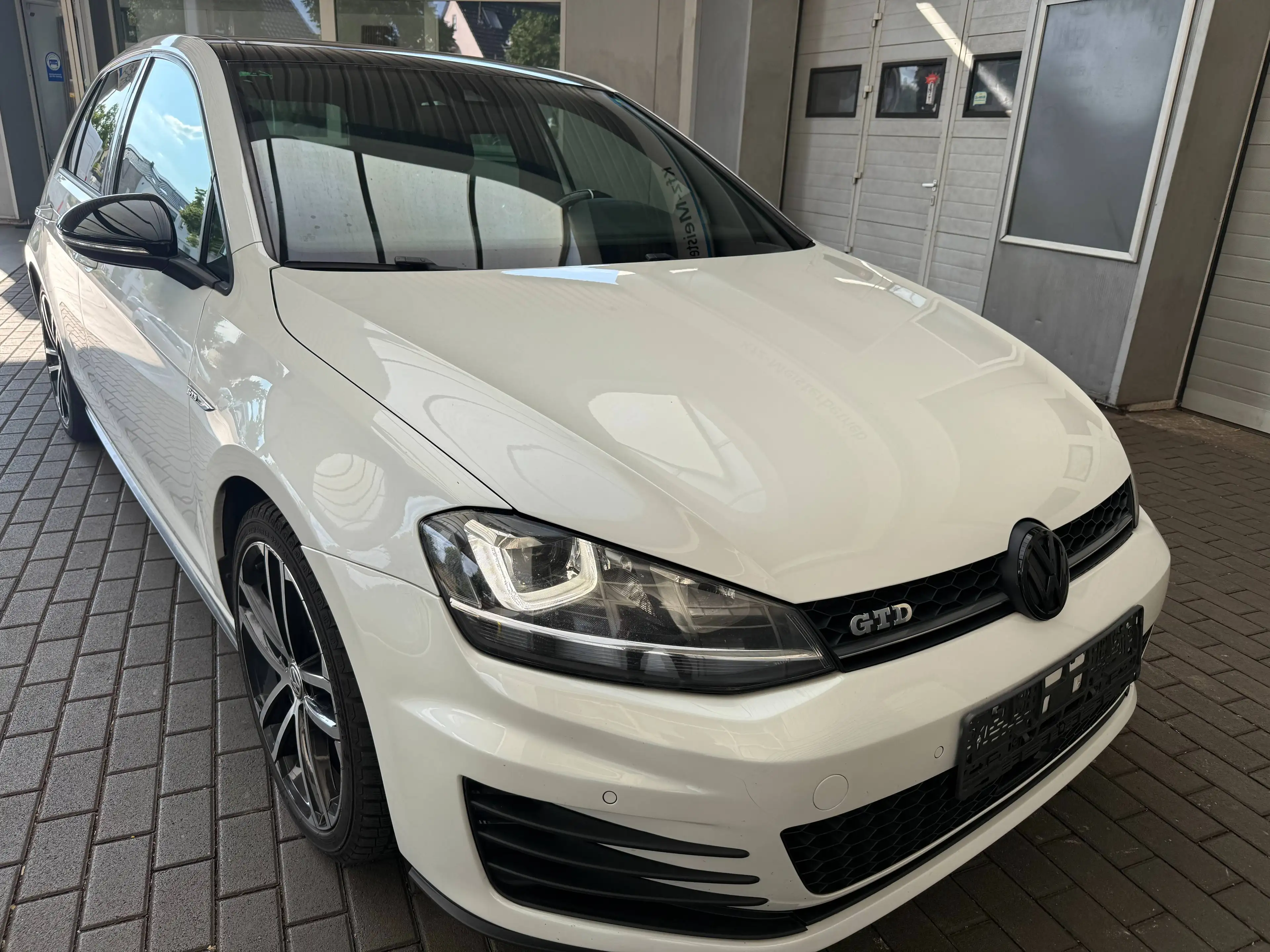 Volkswagen Golf GTD GTD BMT Automatik Virtual Tacho — photo 3