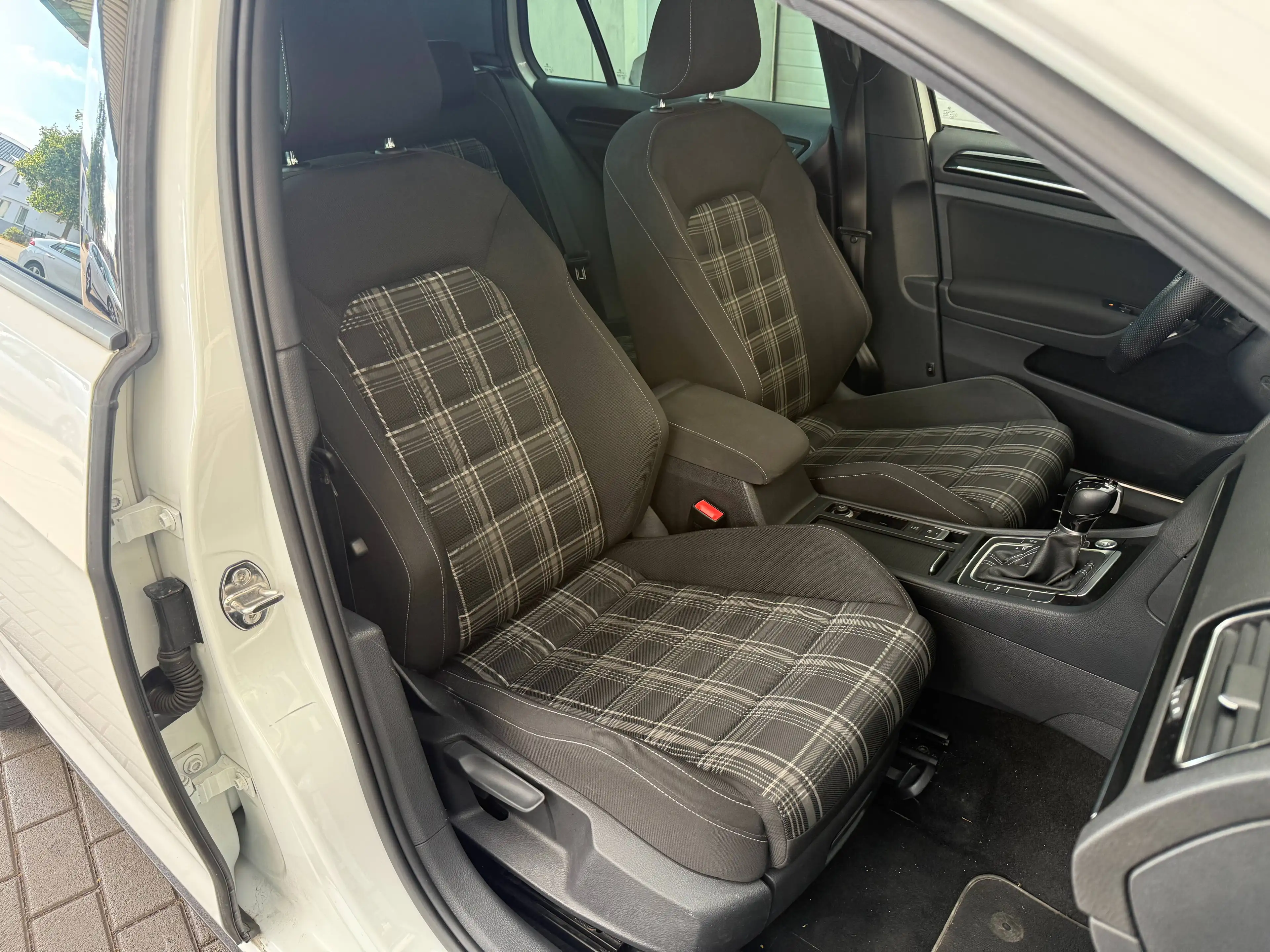 Volkswagen Golf GTD GTD BMT Automatik Virtual Tacho — photo 13