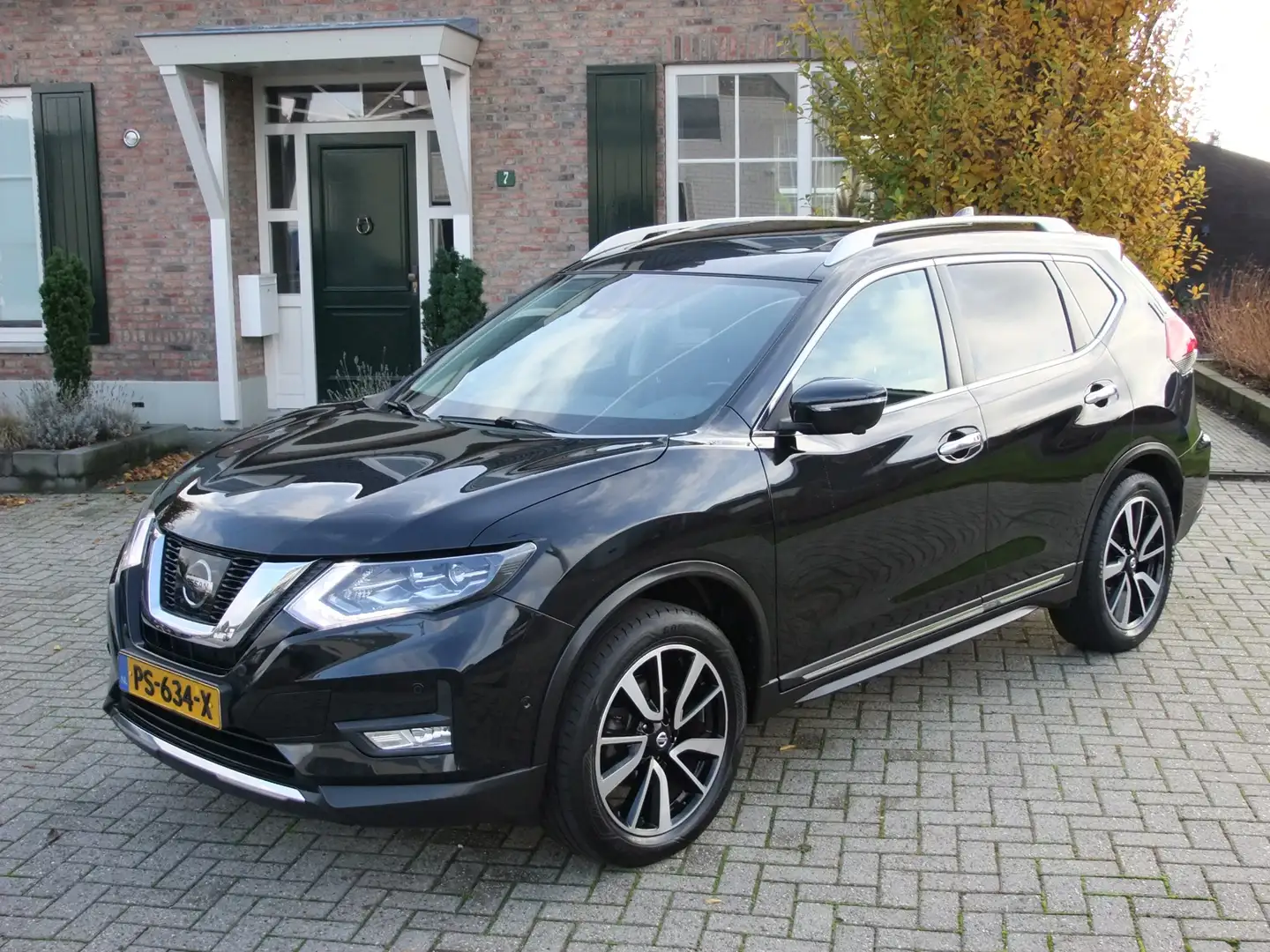 Nissan X-Trail 1.6 DIG-T Tekna , Leder , Pano/schuifdak , Led , S Zwart - 1