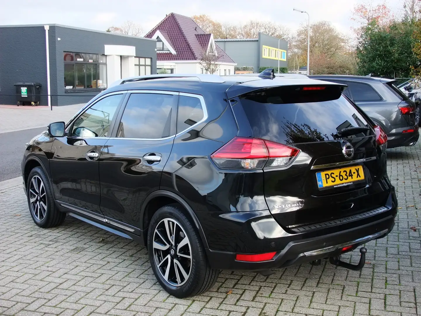 Nissan X-Trail 1.6 DIG-T Tekna , Leder , Pano/schuifdak , Led , S Zwart - 2