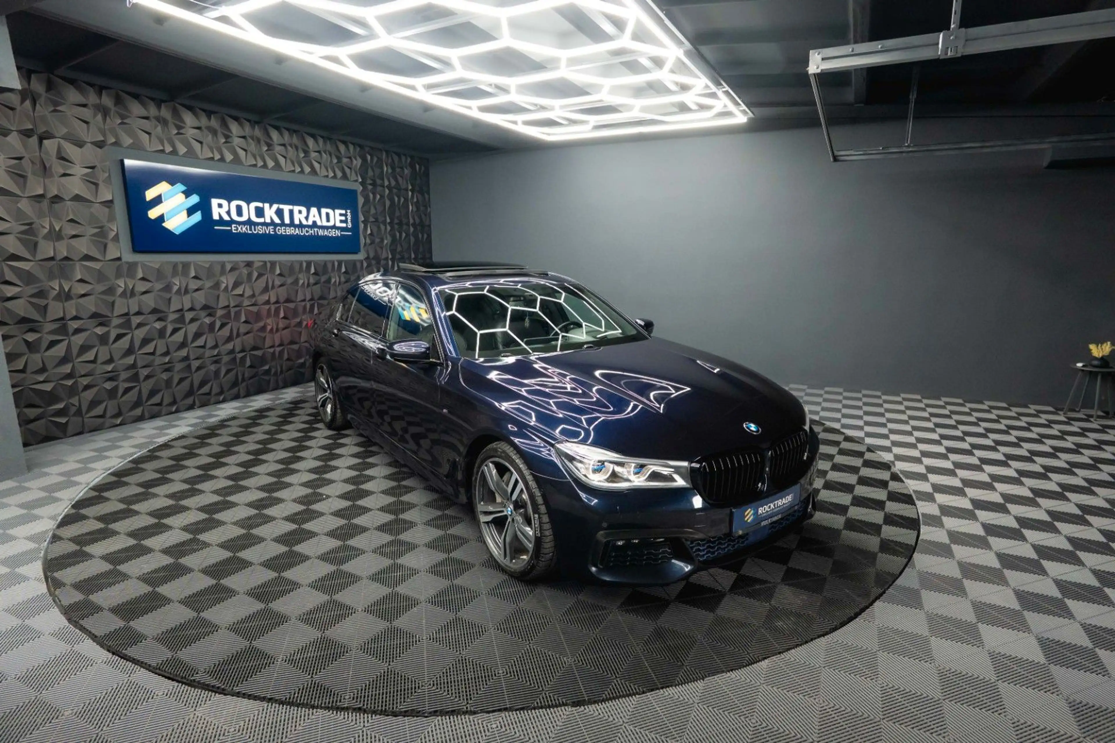 BMW 730 d L xDrive M Sport Shadow | 100% Option | 19% — photo 3