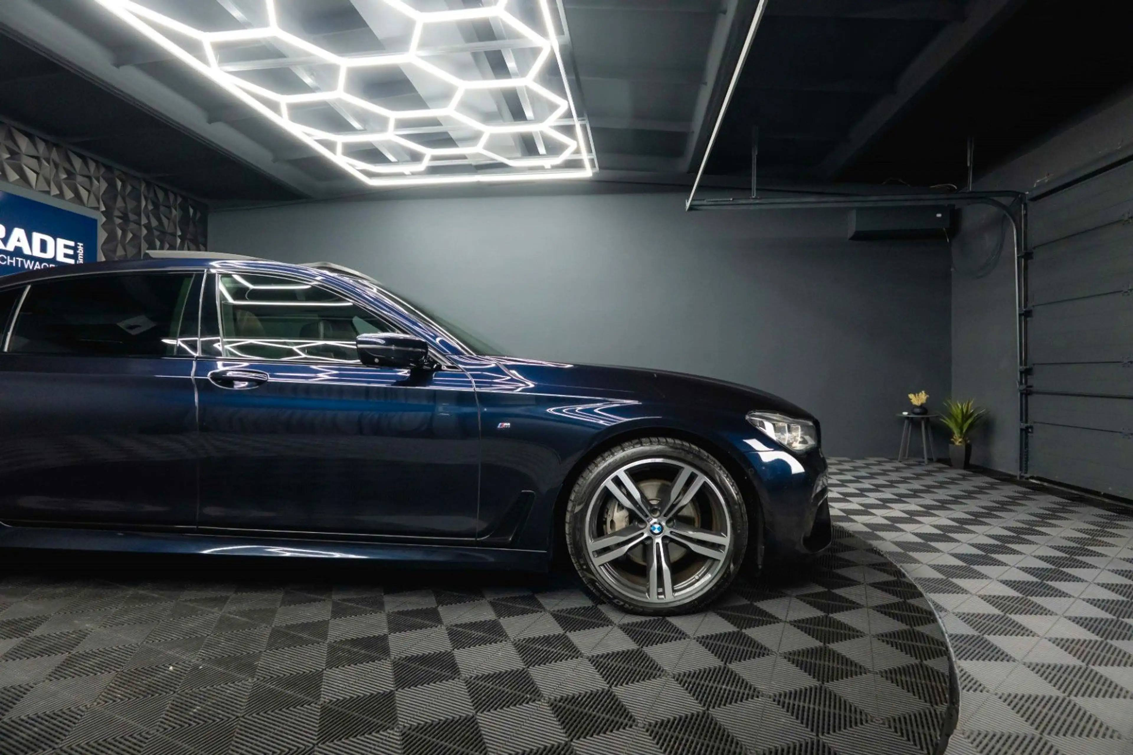 BMW 730 d L xDrive M Sport Shadow | 100% Option | 19% — photo 6
