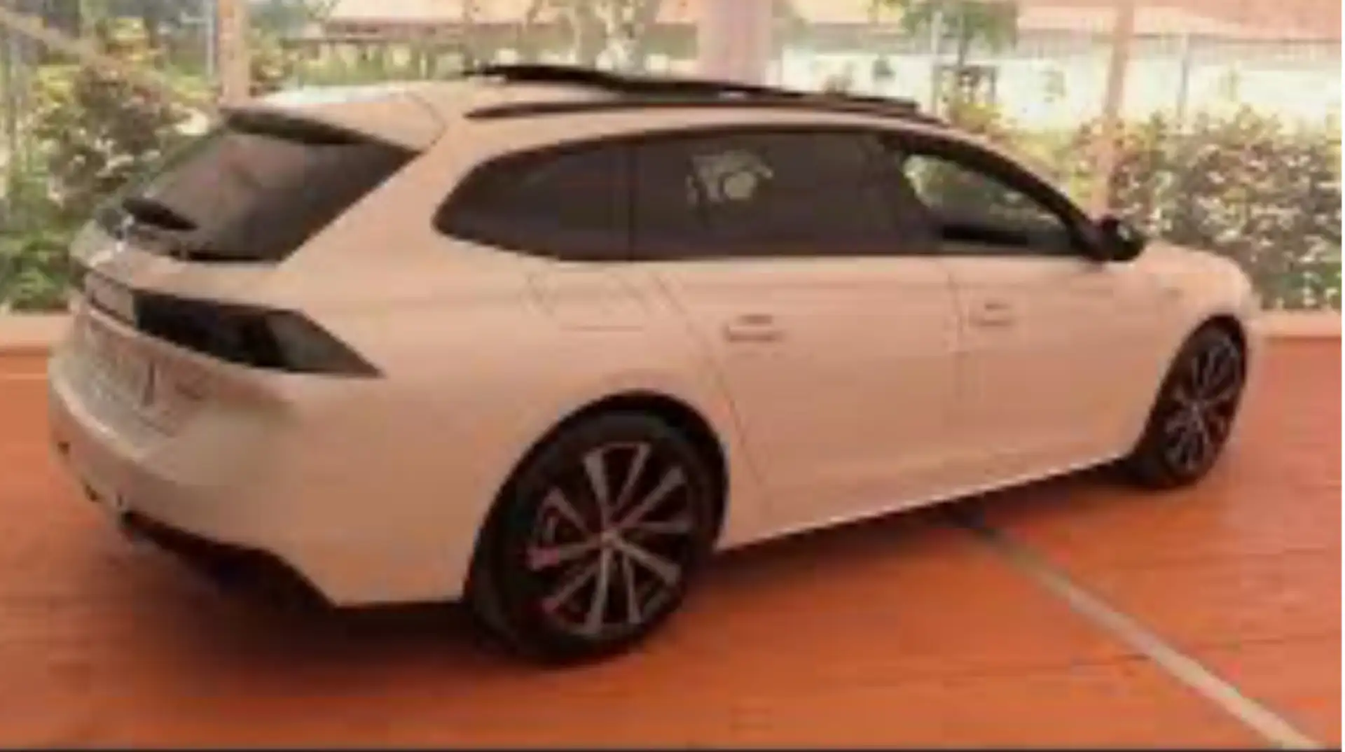 Peugeot 508 SW Hybrid 225 e-EAT8 GT Bianco - 1