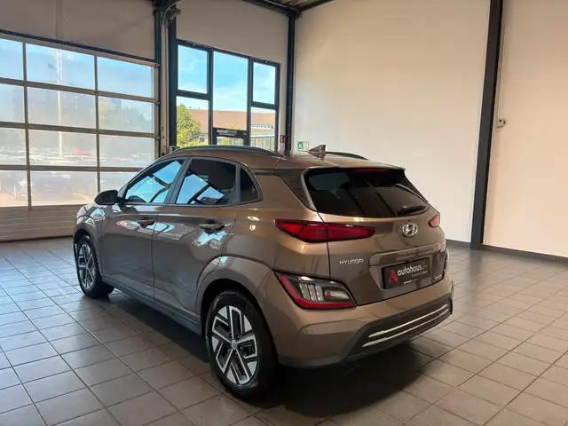 Hyundai Kona view 4