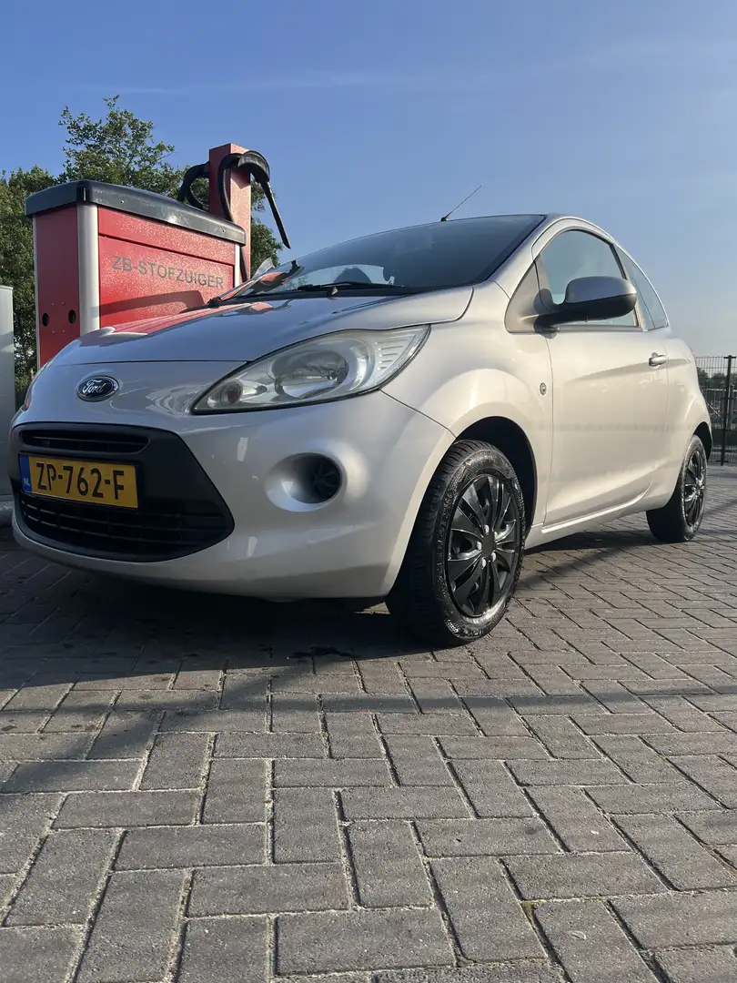 Ford Ka/Ka+ 1.2 Grand Prix s/s Grijs - 1