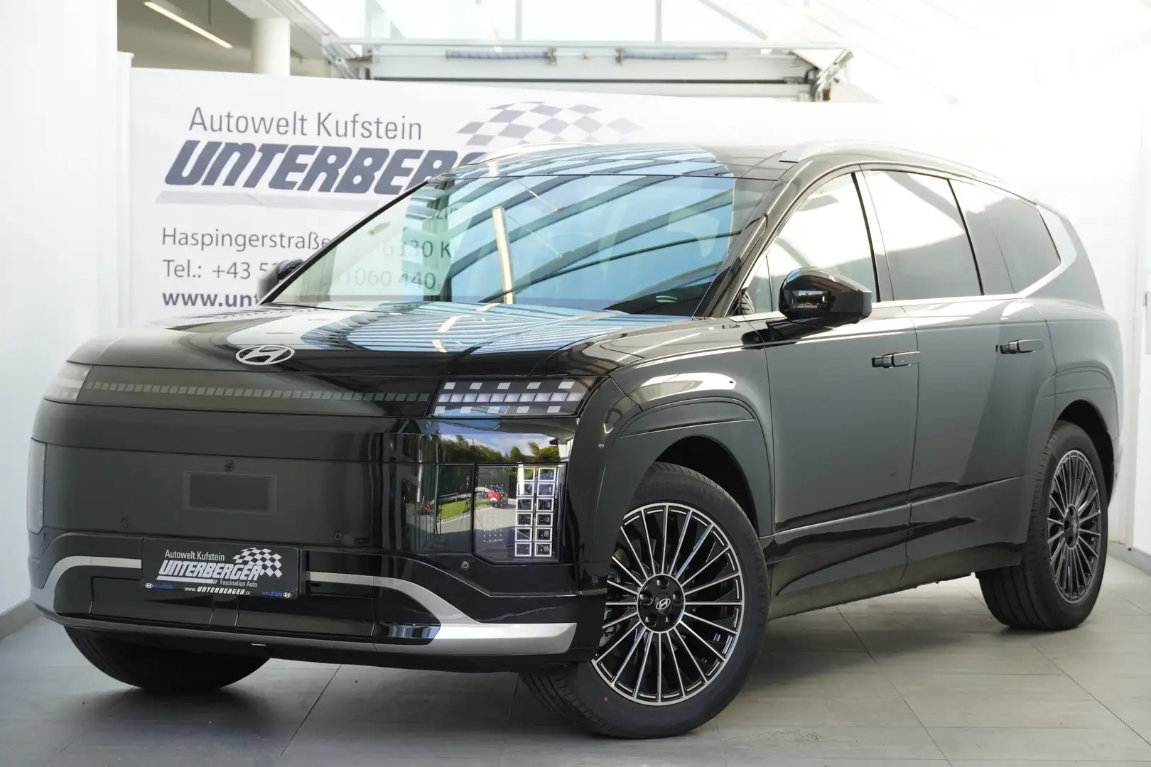 Hyundai IONIQ 9 Calligraphy 110 kWh 4WD Schwarz - 2