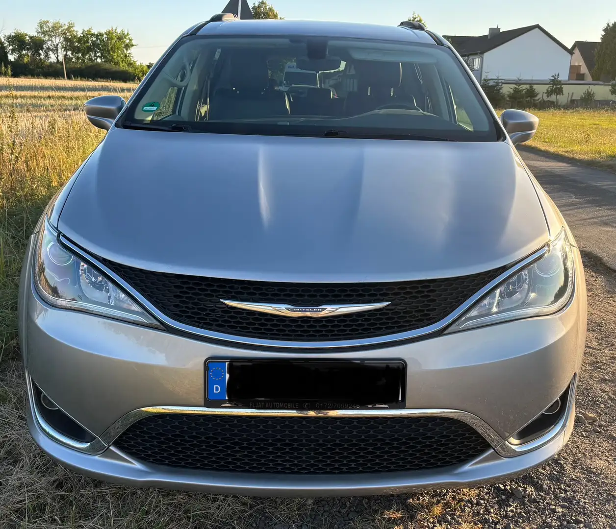 Chrysler Pacifica Touring L Grey - 2