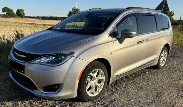 Imagine Chrysler Pacifica Touring L