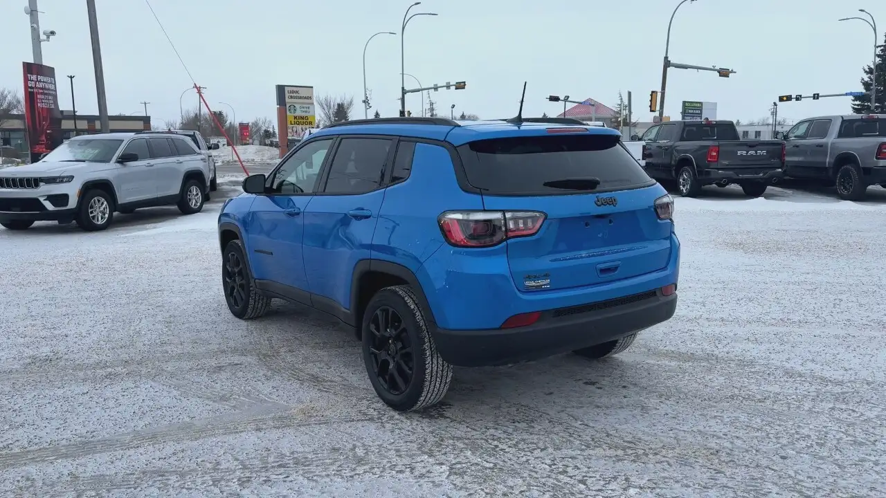 Jeep Compass photo Jeep Compass
