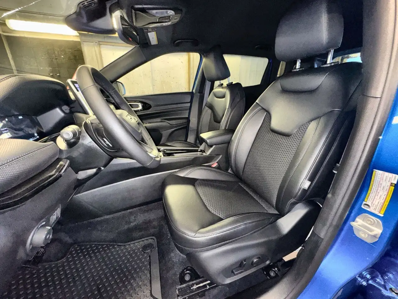 Jeep Compass photo Jeep Compass