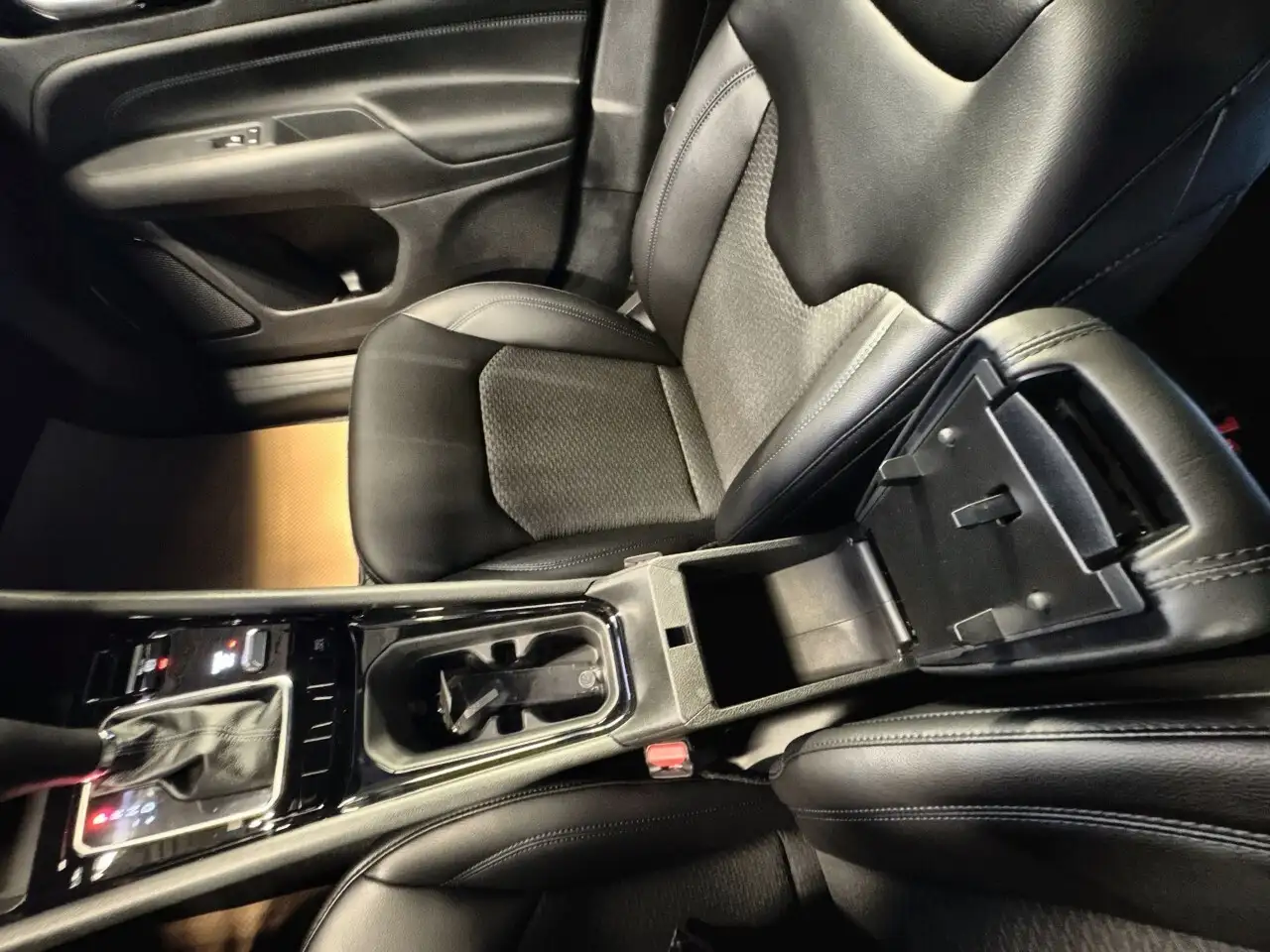 Jeep Compass photo Jeep Compass