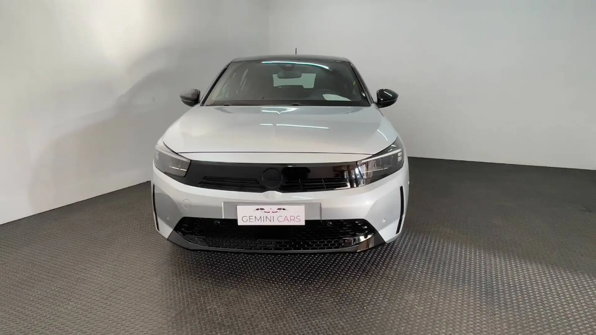 Opel Corsa 1.2 GS s&s 100cv Gris - 2