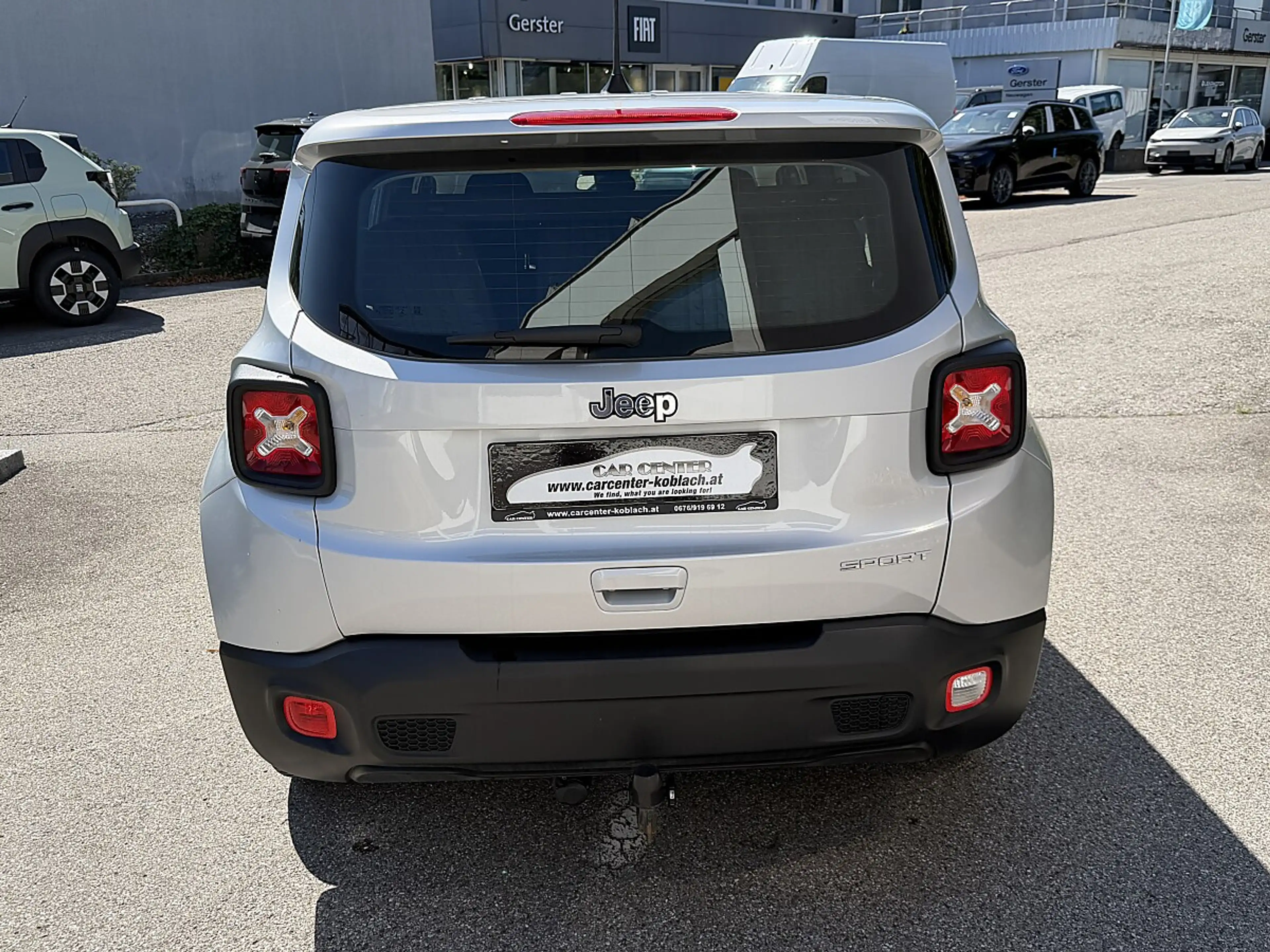 Jeep Renegade 1,0 MultiAir T3 FWD 6MT 120 Sport — photo 5
