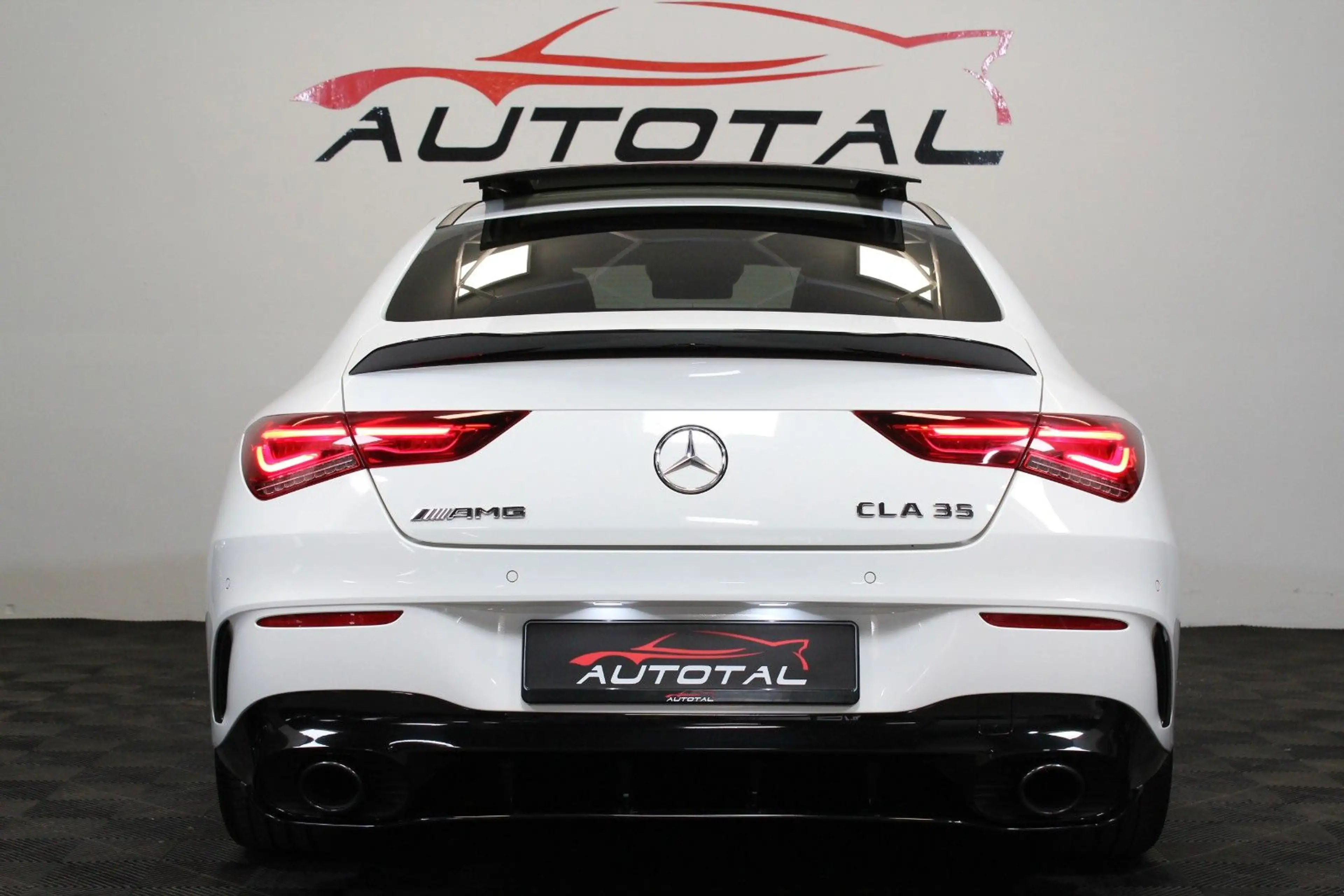 Mercedes-Benz CLA 35 AMG *4Matic*Pano*Standheiz.*AeroPaket* — photo 7