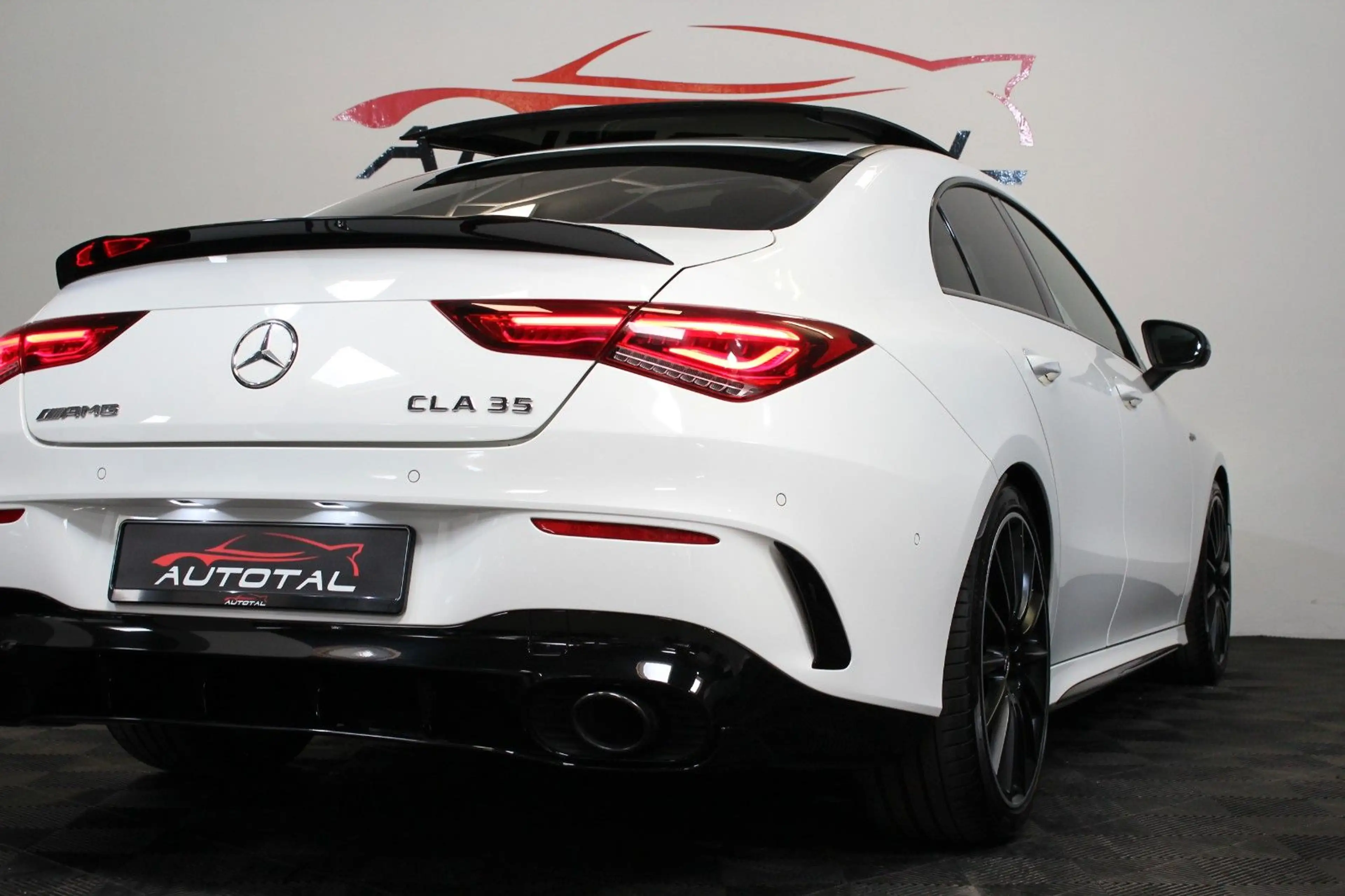 Mercedes-Benz CLA 35 AMG *4Matic*Pano*Standheiz.*AeroPaket* — photo 13