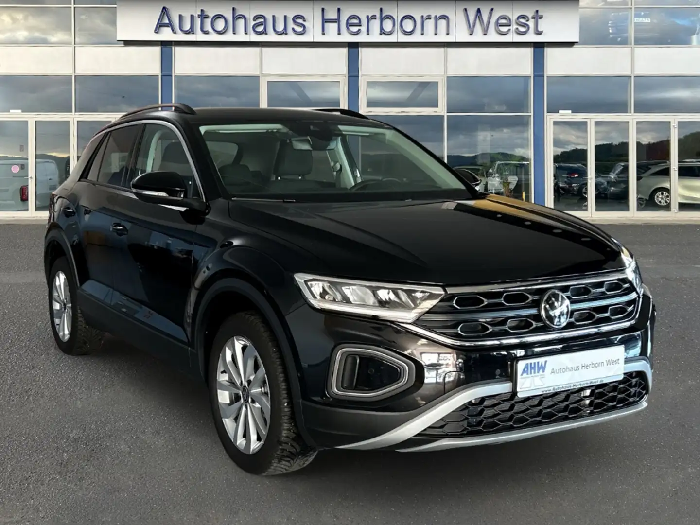 Volkswagen T-Roc 1.5 TSI Prime DSG LED Navi LM 17Zoll RFK Winter Pa Schwarz - 2