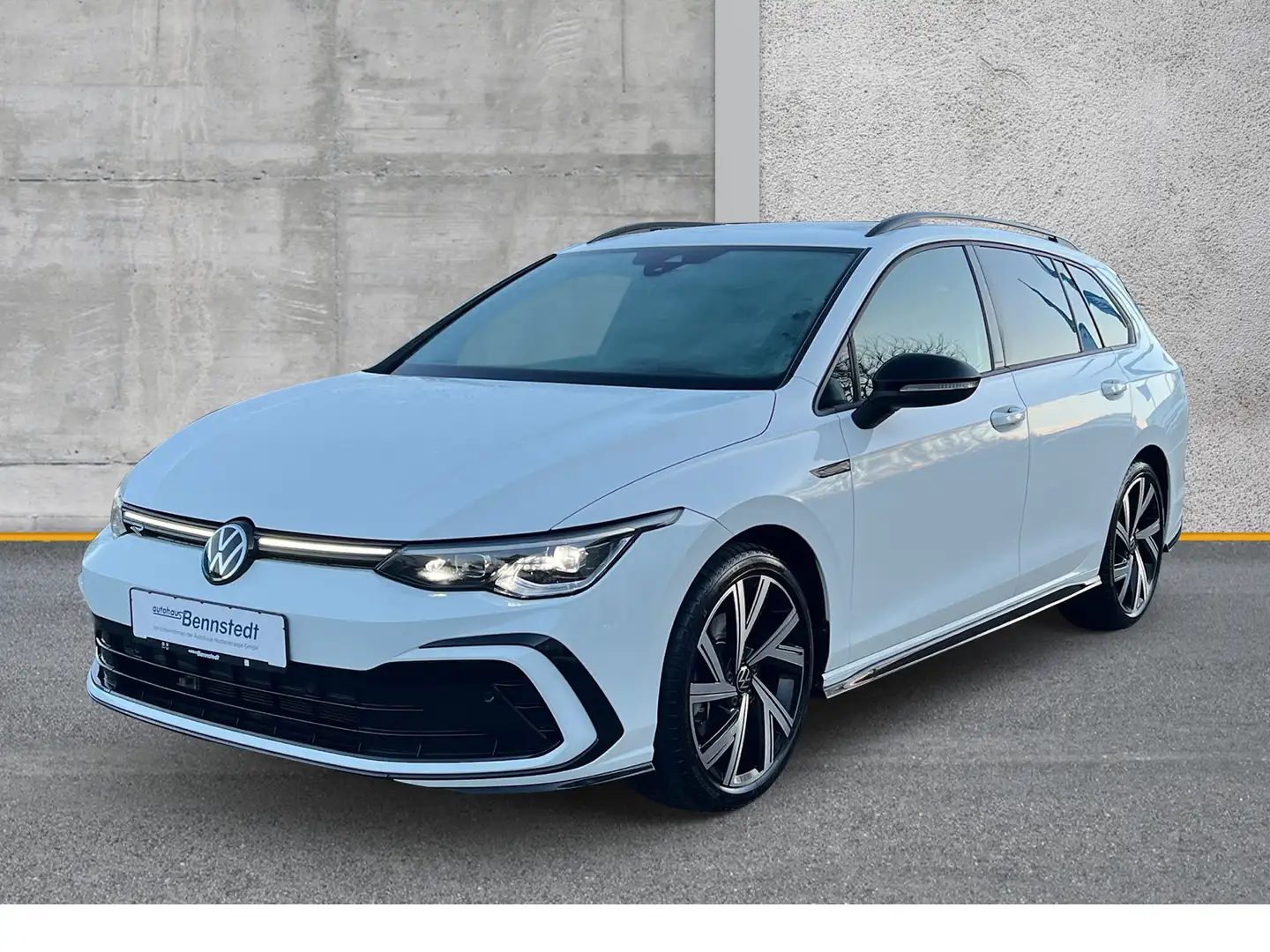 Volkswagen Golf VIII Variant 2.0 TDI DSG R-Line Black Style LED... Weiß - 2