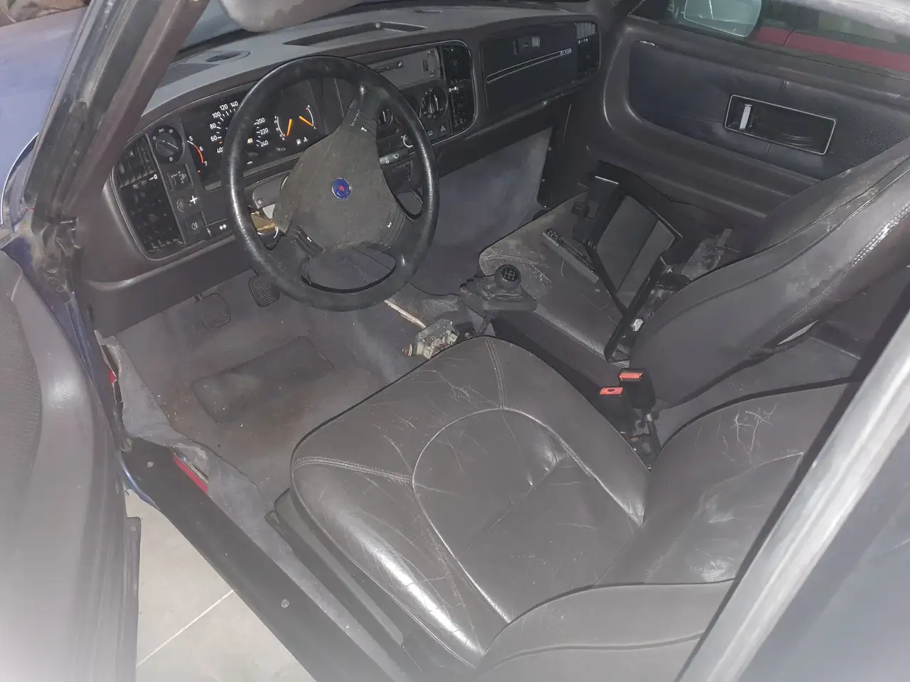 Saab 900 i 16 Cabrio, foto 4