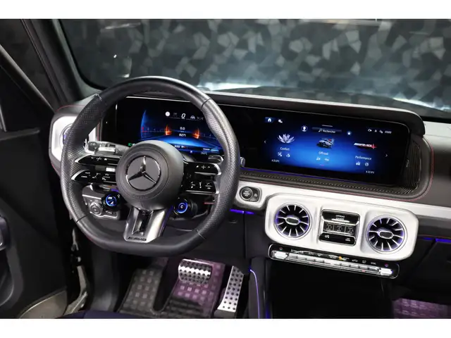 Mercedes-Benz G-Class view 5