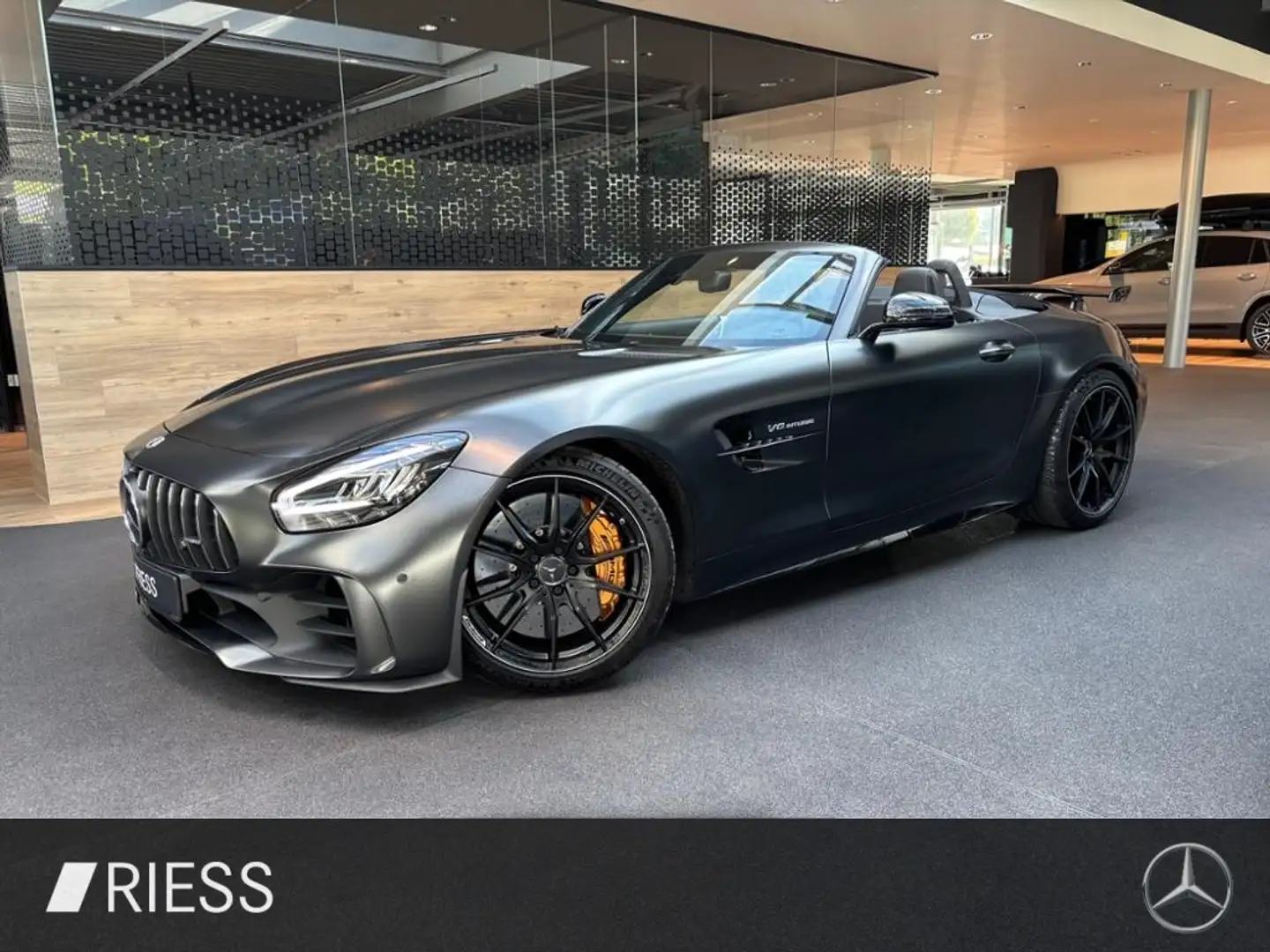 Mercedes-Benz AMG GT R Roadster 1 von 750 Magno Distr Perf Sitze Gris - 2