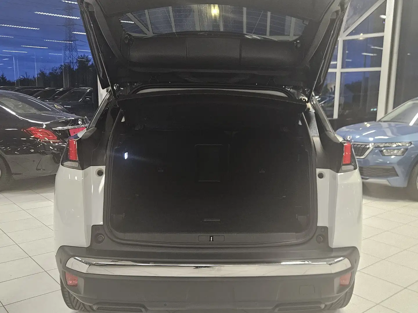 Peugeot 3008 Allure 1.6HDI 85Kw Euro 6B Automaat Année 2018 Bianco - 2