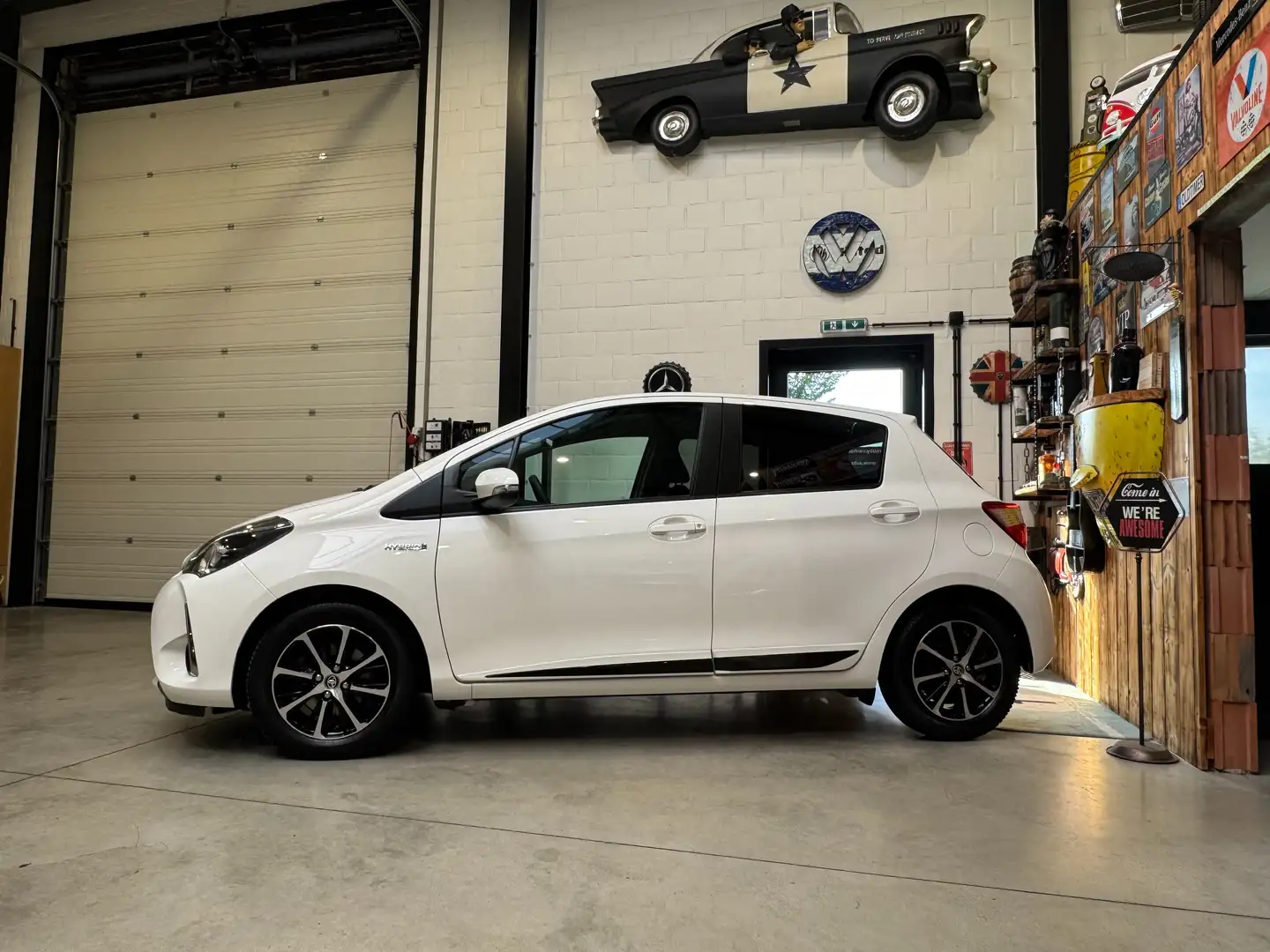 Toyota Yaris Yaris Hybrid 1.5 VVT-i - TOPSTAAT - GARANTIE -- Weiß - 2