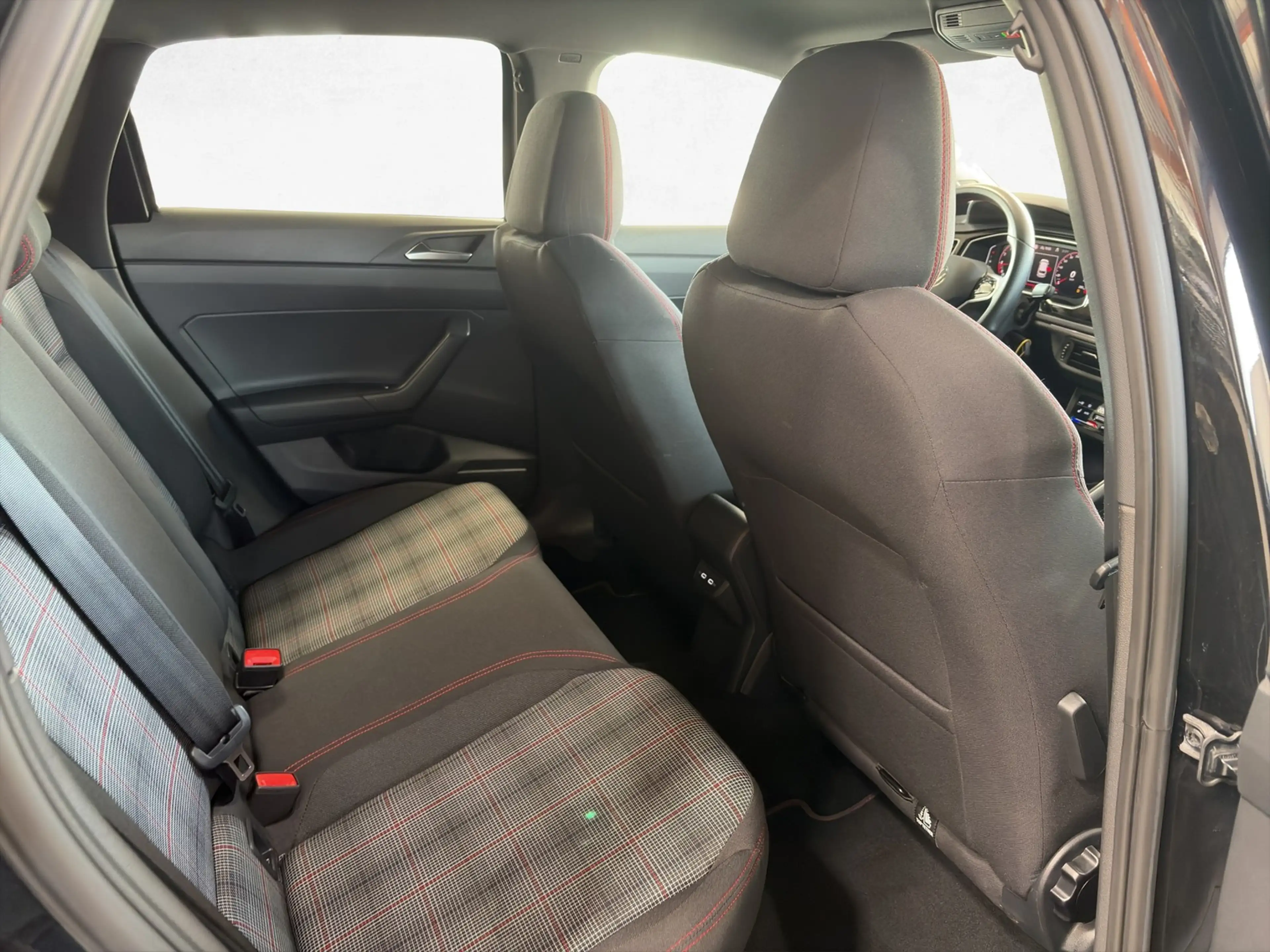 Volkswagen Polo GTI 2.0 TSI DSG /Navi/Rückfahrkam/IQ.Light — photo 9
