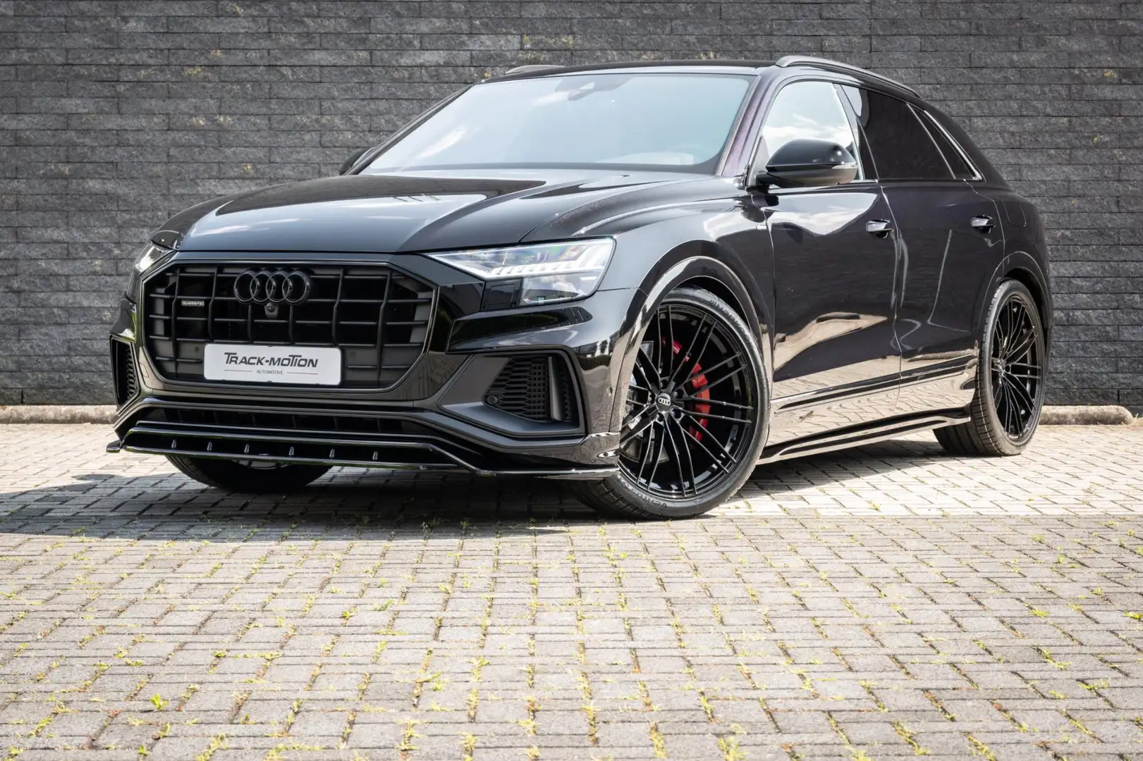 Audi Q8 60 TFSI e quattro Competition Black Edition Zwart - 2