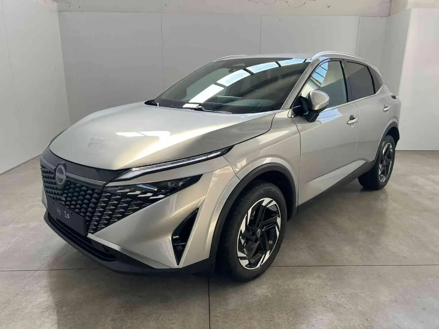 Nissan Qashqai MHEV 158 CV Xtronic N-Connecta Grijs - 1